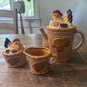 Rossini Ceramic Coffee/Tea Hen on Basket Set